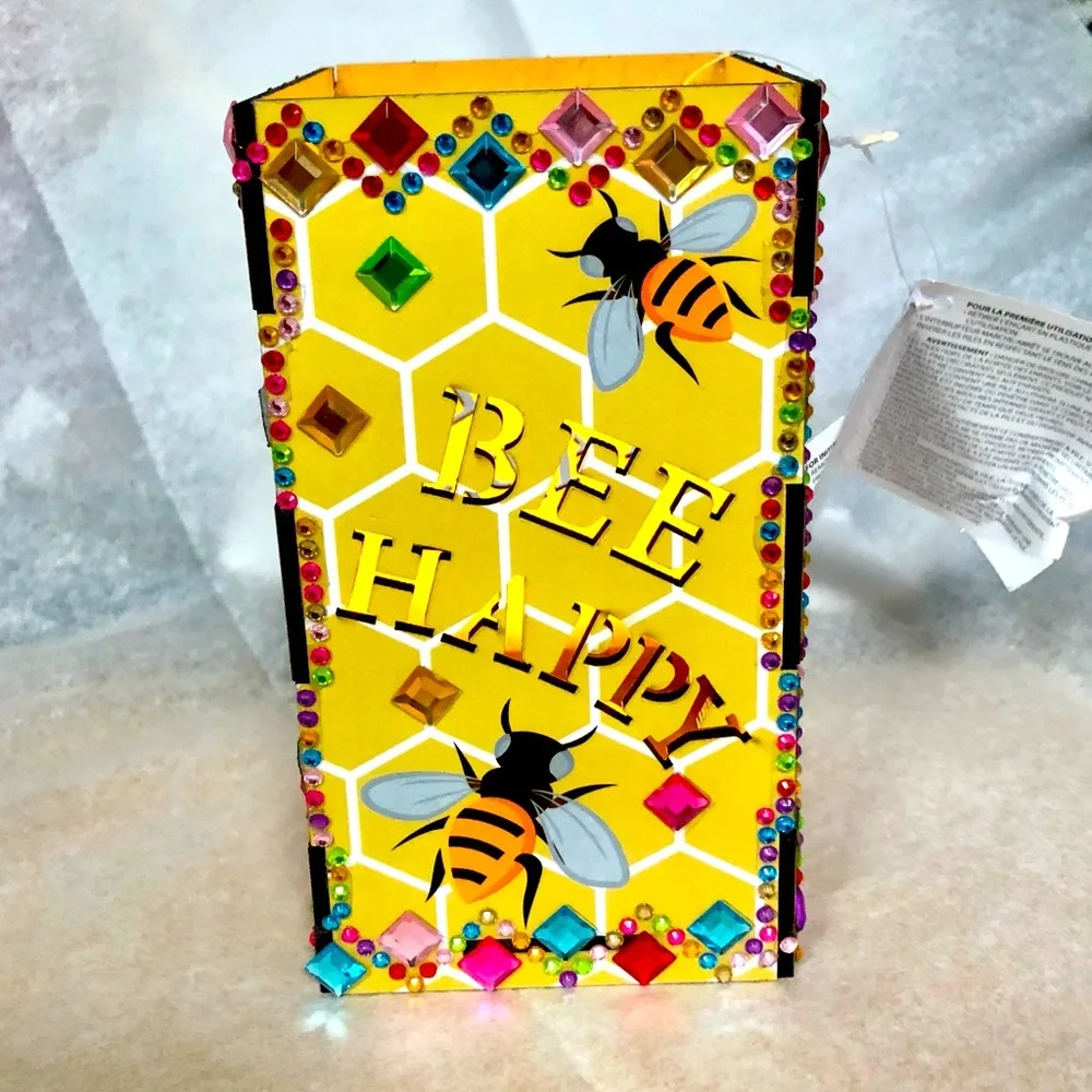 LANTERN BEE HAPPY wooden LED ARTS & CRAFTS handcrafted embellished/bedazzled NWT